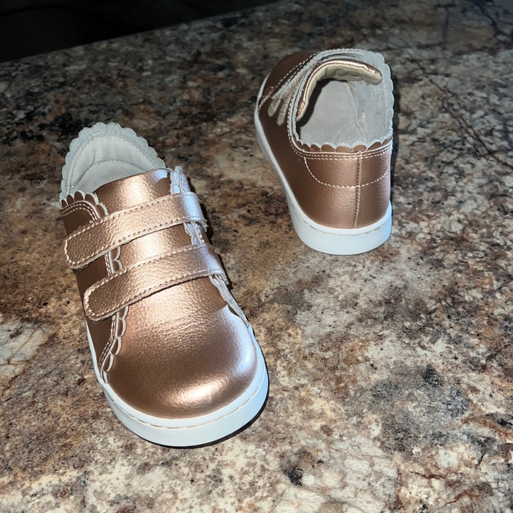 LAMOUR SNEAKERS